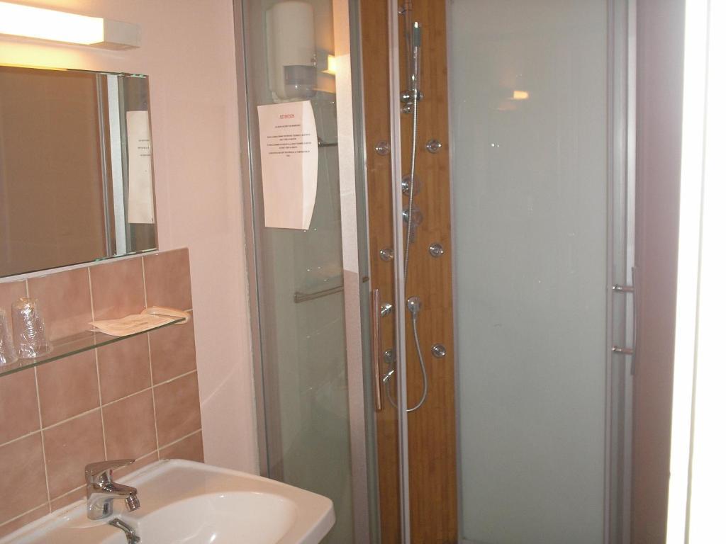 Hotel Le By Santat ! 2*