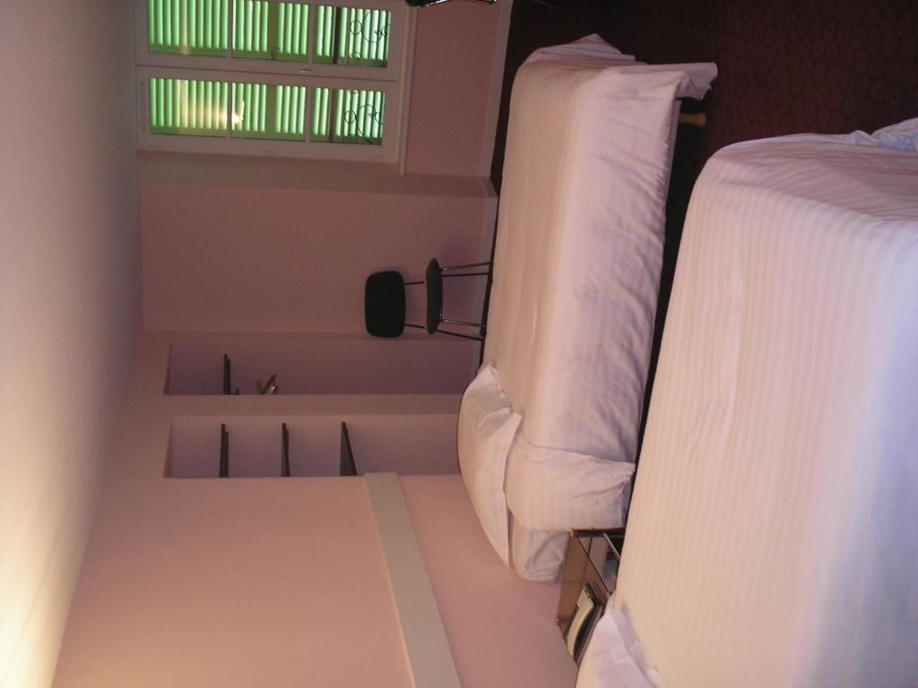 Le By Santat ! Hotel